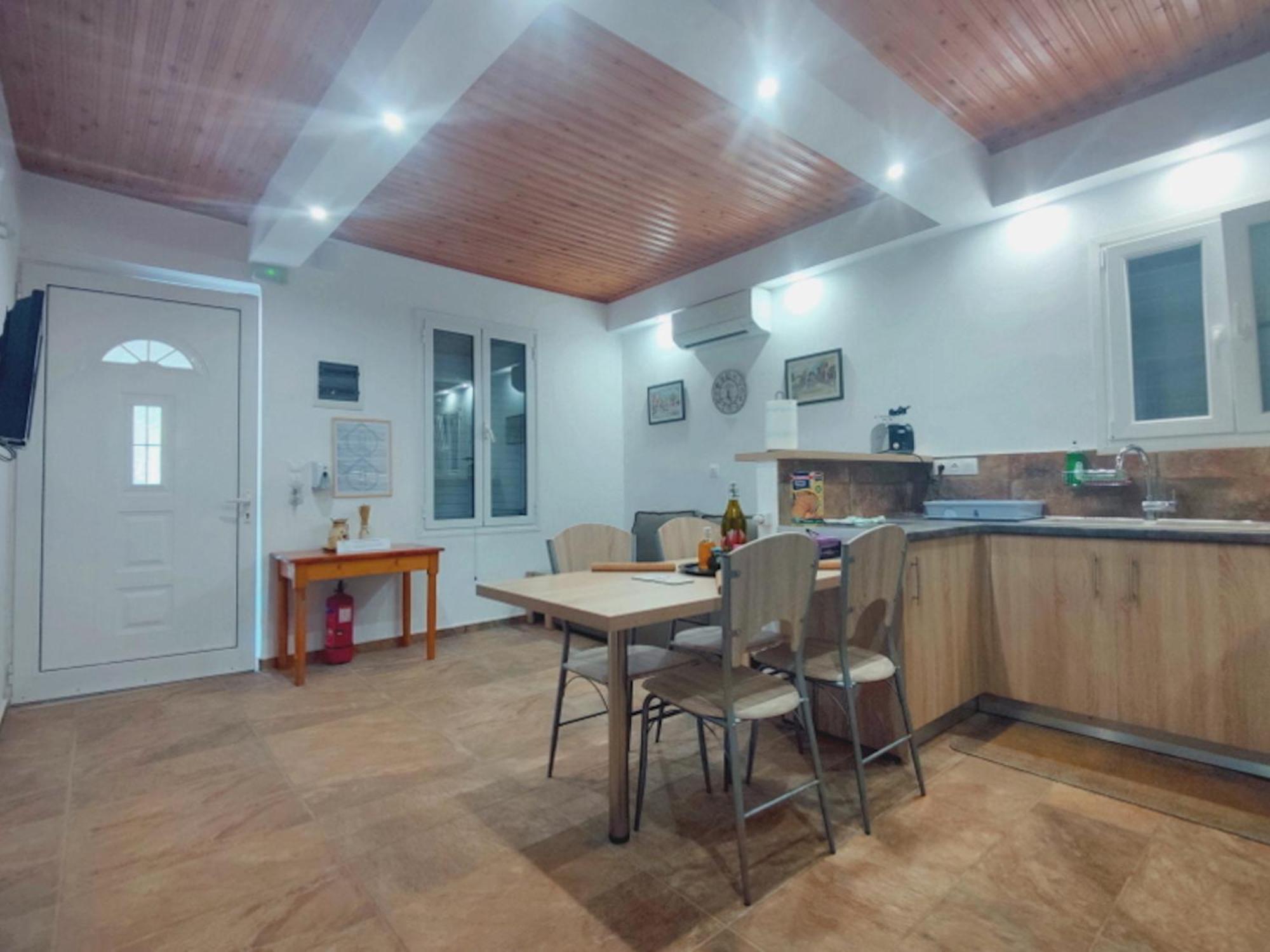 Arokariapartments Koróni Extérieur photo
